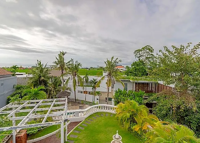 The Beautiful Villa, Casa Sara 4*